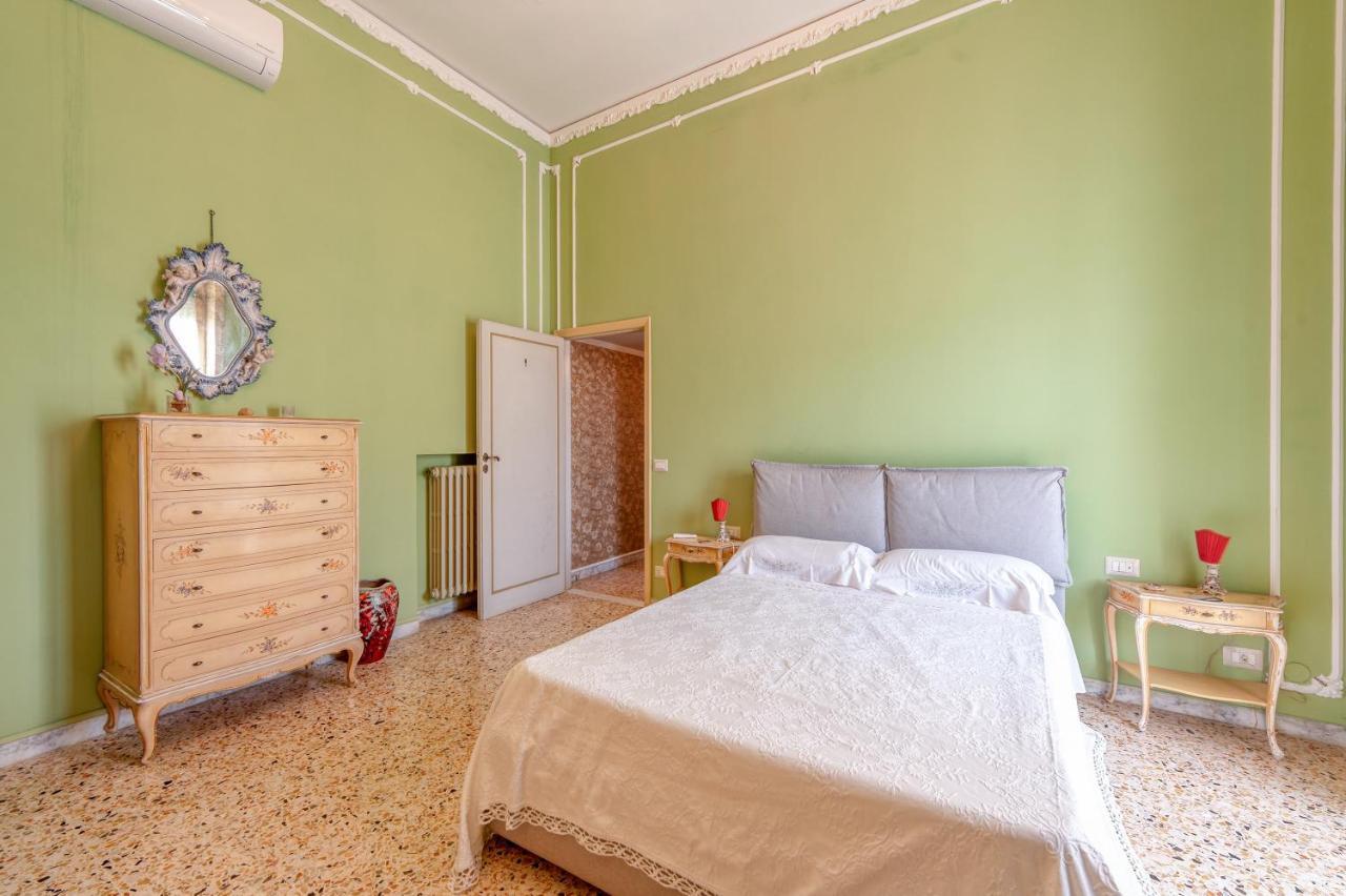 Dimora Anni 50 Apartment เลชเช ภายนอก รูปภาพ